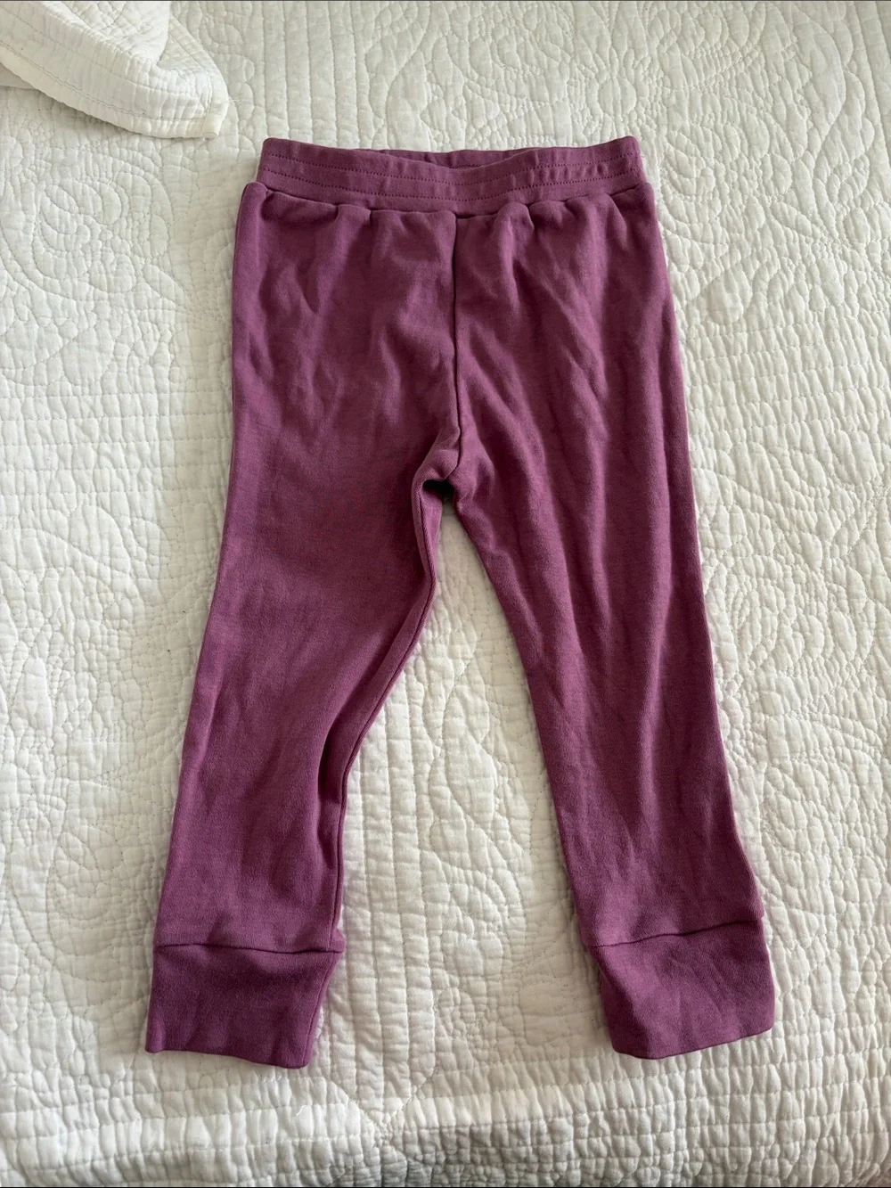 Kate Quinn pink outfit